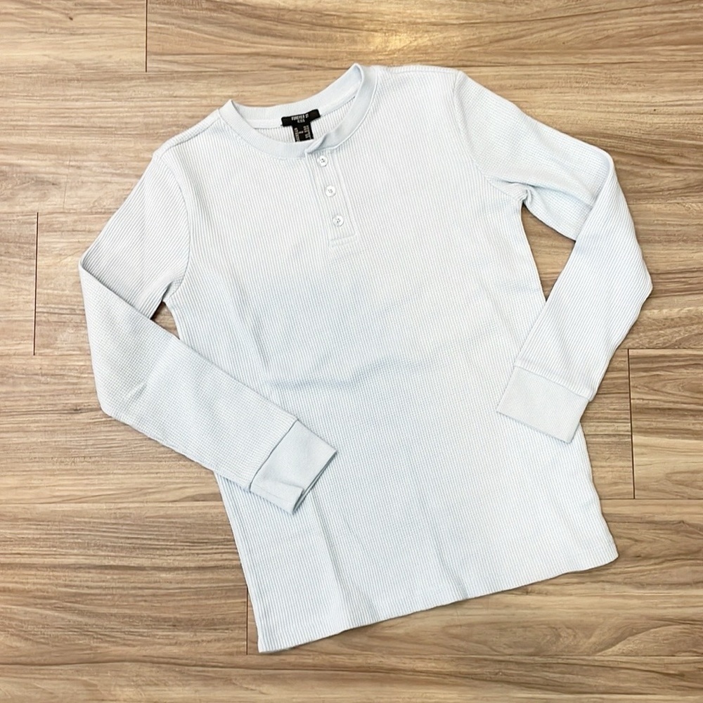 Forever 21 kids light blue long sleeve waffle knit top
